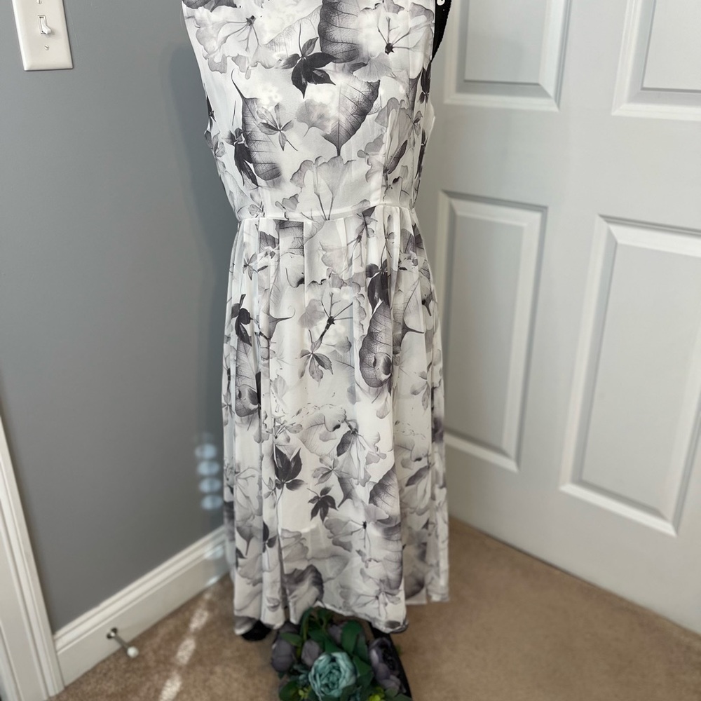 Gray and White Sleeveless V-Neck Midi Dress